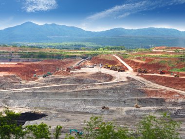 çukur linyit madeni açın