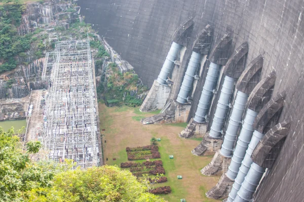 The power station at the Bhumibol Dam in Thailand. — Stock Photo, Image