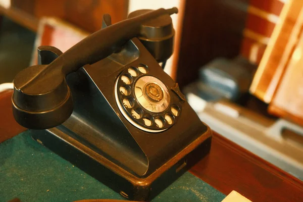 Vieux Téléphone Classique Vintage Avec Cordon — Photo