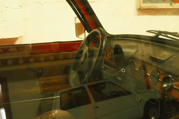 Внутренняя Отделка Автомобиля Проходит Через Стекло Советский Автомобиль Старинный Ретро — стоковое фото