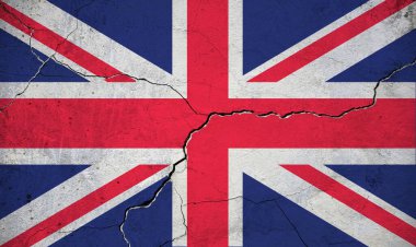 Büyük Britanya bayrağının çatlak bir duvardaki görüntüsü. Arkaplan.