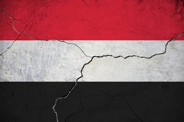 Wizerunek Jemeńskiej Flagi Ścianie Pęknięciem Kontekst — Zdjęcie stockowe