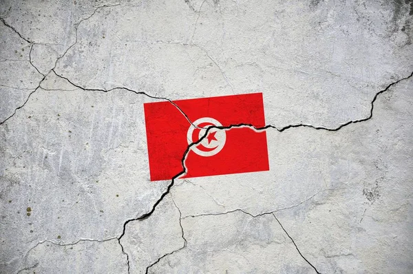Duvarda Çatlak Olan Tunus Bayrağının Eski Bir Resmi Bir Kriz — Stok fotoğraf