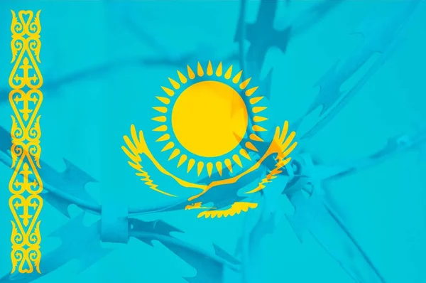 Abstrakcyjny Obraz Narodowej Flagi Kazachstanu Skręconym Drutem Kolczastym Represje — Zdjęcie stockowe
