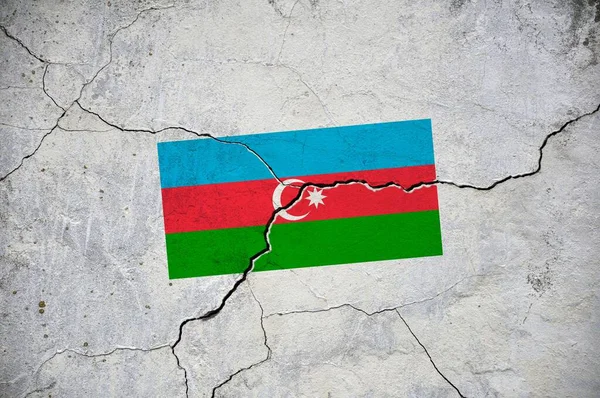 Stary Wizerunek Flagi Azerbejdżanu Ścianie Pęknięciem Kryzys — Zdjęcie stockowe
