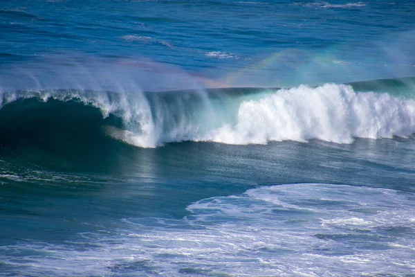 Σπάσιμο Κύματα Από Τον Ατλαντικό Ωκεανό Κυλά Στη Νότια Πλευρά — Φωτογραφία Αρχείου