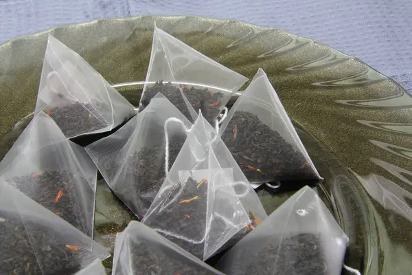 Sacos Plástico Chá Pirâmides Infusão Chá Preto — Fotografia de Stock