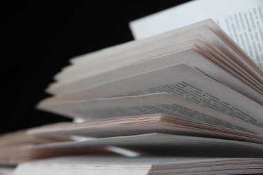 Açık kitap. Kitap sayfaları. Eğitim. Bilim. 