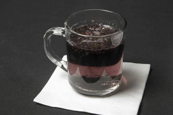 Chá Fermentado Com Bagas Secas Sally Florescente — Fotografia de Stock