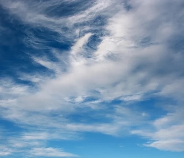 Spring sky over horizon and clouds. Sky. — Stock Photo, Image