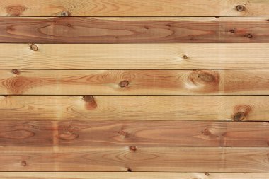 Sıraya dizilmiş tahtalar..