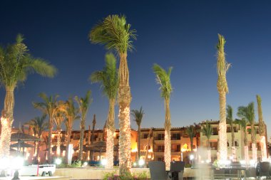 tropikal hotel.