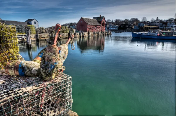 Barcos de pesca se sientan en Rockport Harbor Fotos de stock libres de derechos