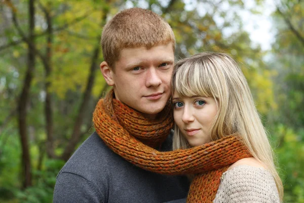 Retrato do casal outono outono temporada de outono — Fotografia de Stock