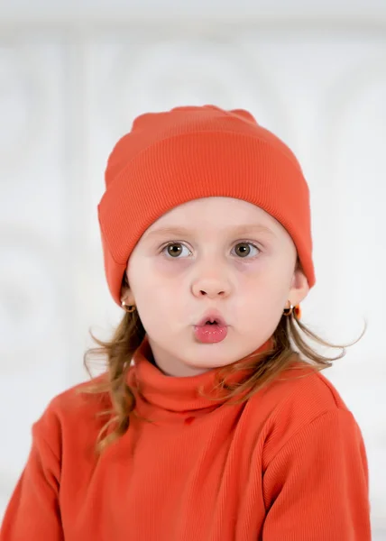 Niño en el sombrero rojo — Foto de Stock