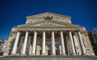Moscow, Rusya Federasyonu-augus t 09: Bolşoy Tiyatrosu, Moskova, Rusya, tarihi bir tiyatro, bale ve opera performansları tutan mimar joseph koskocaman tarafından tasarlanmış. Ağustos 09,2013, Moskova, Rusya