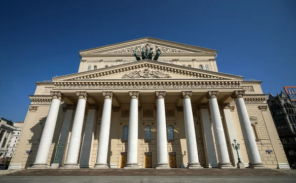 莫斯科，俄罗斯家 t 09： 莫斯科大剧院在莫斯科，俄罗斯的历史剧院设计的建筑师约瑟夫 · 博韦认为芭蕾和歌剧的演出。在 8 月的 09,2013，在莫斯科，俄罗斯 — 图库照片