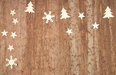 Ahşap arka planda Noel süslemesi