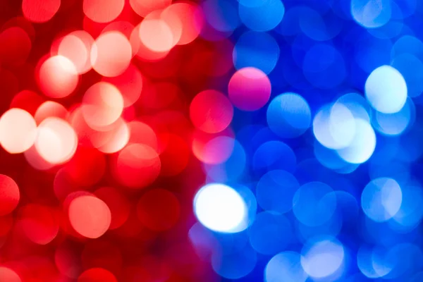 Color de luces borrosas bokeh. Resumen Fondo de Navidad rojo y azul — Foto de Stock