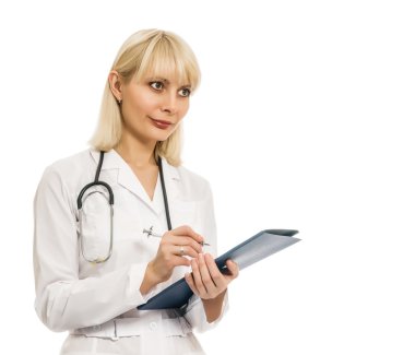 doktor yalıtılmış bir beyaz arka plan üzerinde tıbbi reçete yazma