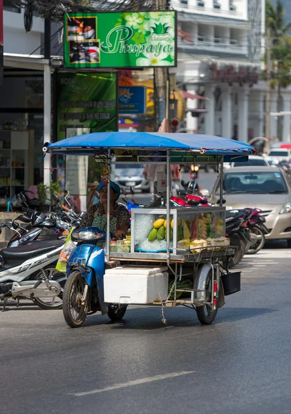 Street vendors goes to work — Stock Photo, Image