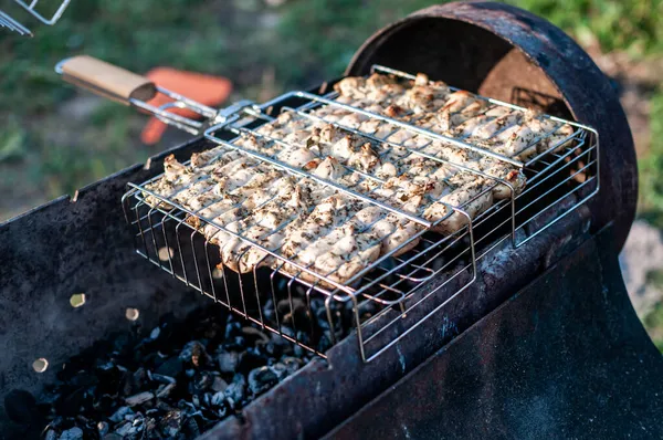 Grilled Meat Skewers Chicken Meat Holder Fire Burned Churcoal — Stock Photo, Image