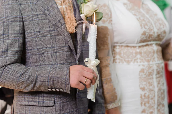 Bride Groom Hold Shining Candles Ceremony Church Hands Newlyweds Candles — 图库照片