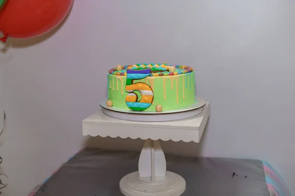 Hermosa Tarta Para Niños Tarta Cumpleaños Para Niños Pastel Primer — Foto de Stock