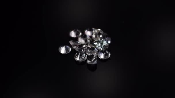 转盘上的天然白蓝宝石 — 图库视频影像