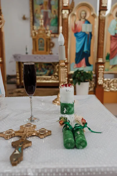 Couronnes Mariage Traditionnelles Dans Église Bougies Dans Église Prêtes Pour — Photo