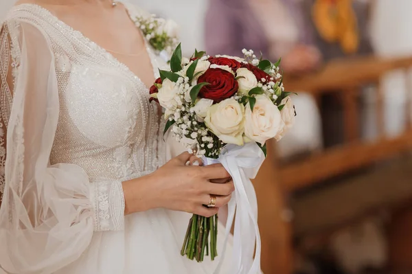 Blumenstrauß Der Hand Der Braut Hochzeit — Stockfoto
