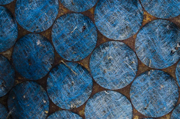 Cerchi blu in cornici arrugginite — Foto Stock