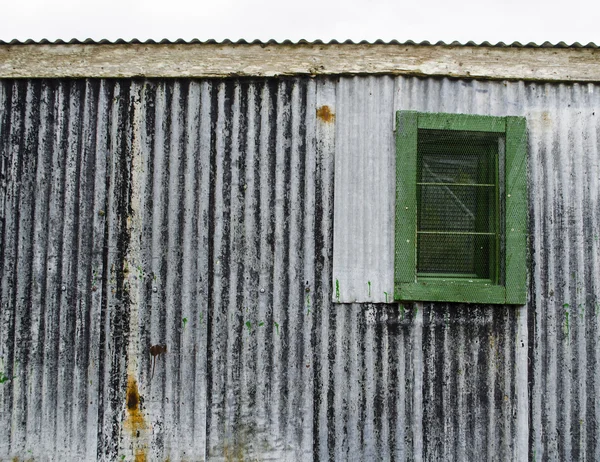 오래 된 보트 창 고 외부 — 스톡 사진