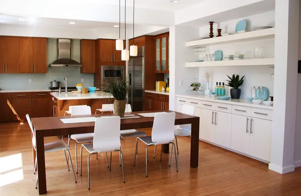 Modern kitchen and dining area — Stock Image Modern kitchen and dining area Royalty Free Stock Images
