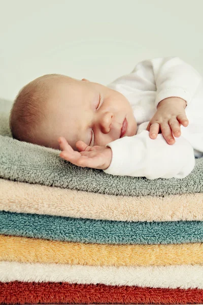 Sleeping newborn baby — Stock Photo, Image