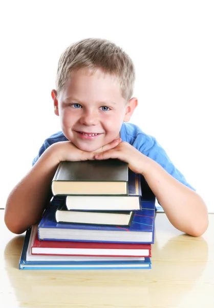 Glückliches Kind mit Büchern — Stockfoto