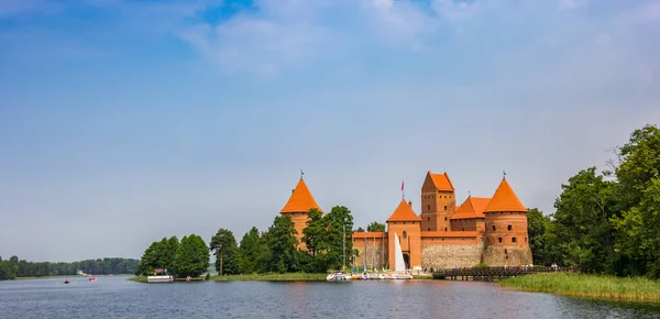 Panorama Zabytkowego Zamku Czerwonej Cegły Miejscowości Trakai Litwa — Zdjęcie stockowe