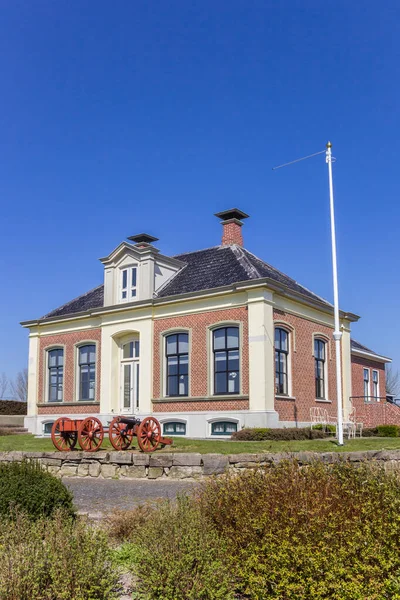 Canons Historiques Devant Une Vieille Maison Zoutkamp Pays Bas — Photo