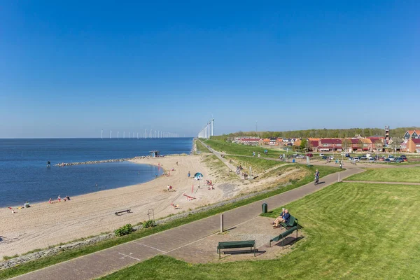 People Bench Overlooking Beach Urk Netherlands — Stock Photo, Image