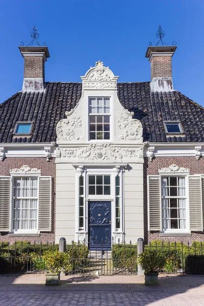 네덜란드의헤 중심부에 역사적 집으로 들어가는 — 스톡 사진