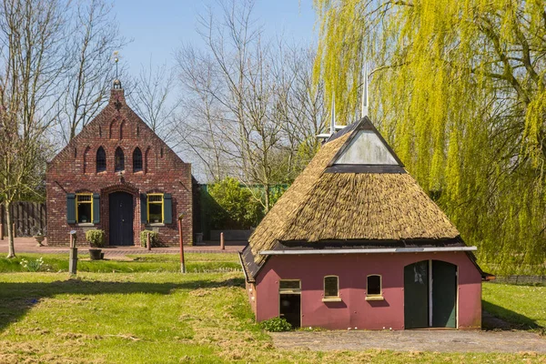 Miniaturowe Gospodarstwo Stary Budynek Harkema Holandia — Zdjęcie stockowe