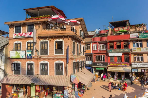 尼泊尔加德满都Boudhanath Stupa的商店和餐馆 — 图库照片