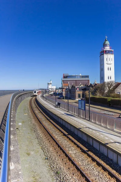Σιδηρόδρομος Και Φάρος Στο Λιμάνι Του Harlingen Κάτω Χώρες — Φωτογραφία Αρχείου