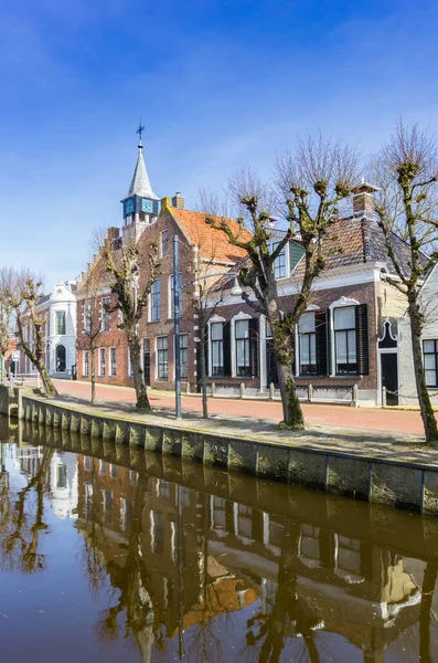 Historisch Stadhuis Oude Huizen Aan Het Kanaal Balk Nederland — Stockfoto