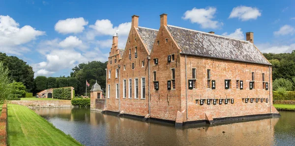 Panorama Van Het Menkemaborg Kasteel Het Water Groningen Nederland — Stockfoto