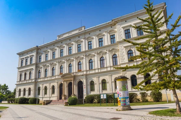 Historisk Skolbyggnad Centrala Litomerice Tjeckien — Stockfoto