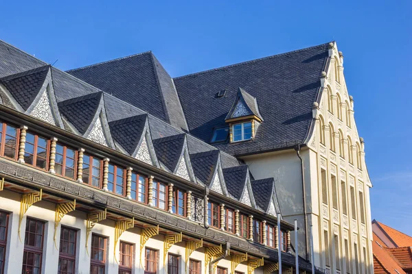 Fassade Des Historischen Rathauses Von Aschersleben Deutschland — Stockfoto