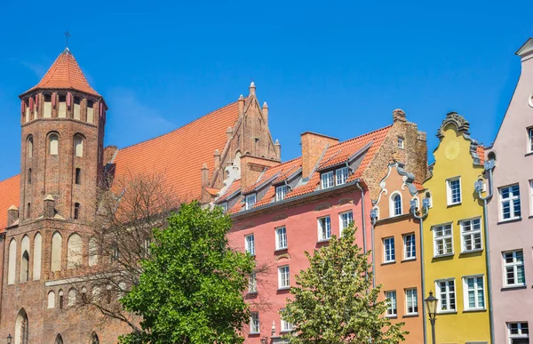 Tower Mikolaja Church Colorful Houses Gdansk Poland — Photo