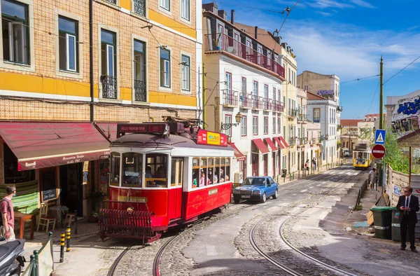 Two Traditional Trams Going Hill Lisbon Portugal — ストック写真