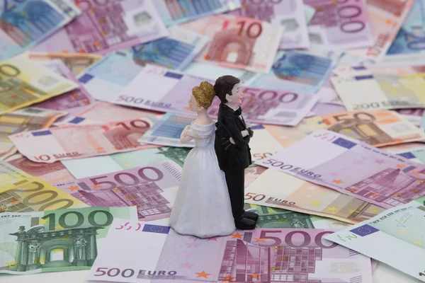 Brautpaar und Geld — Stockfoto